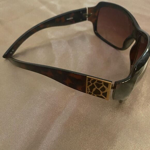 Dana Buchman Sunglasses 